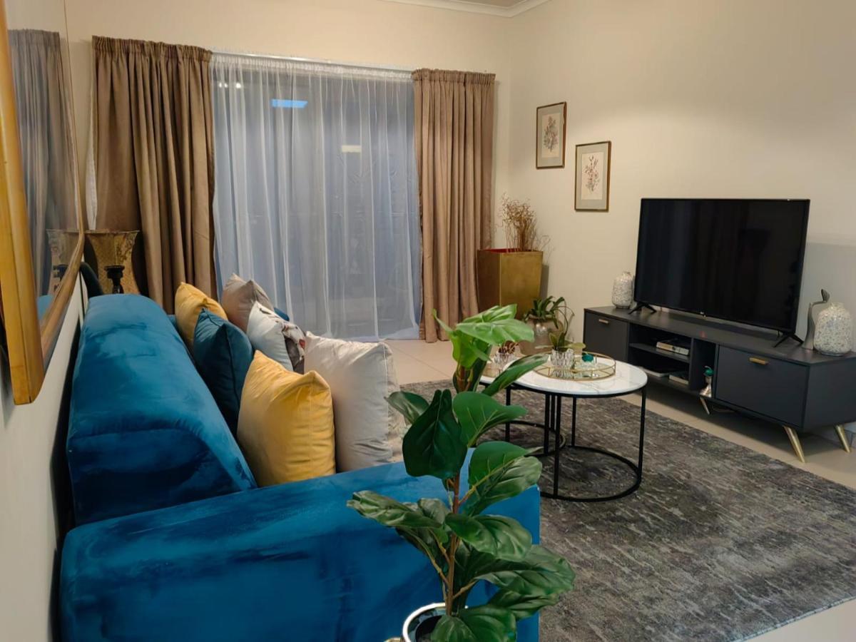 Classy And Cosy Apt - Dainfern Сандтън Екстериор снимка