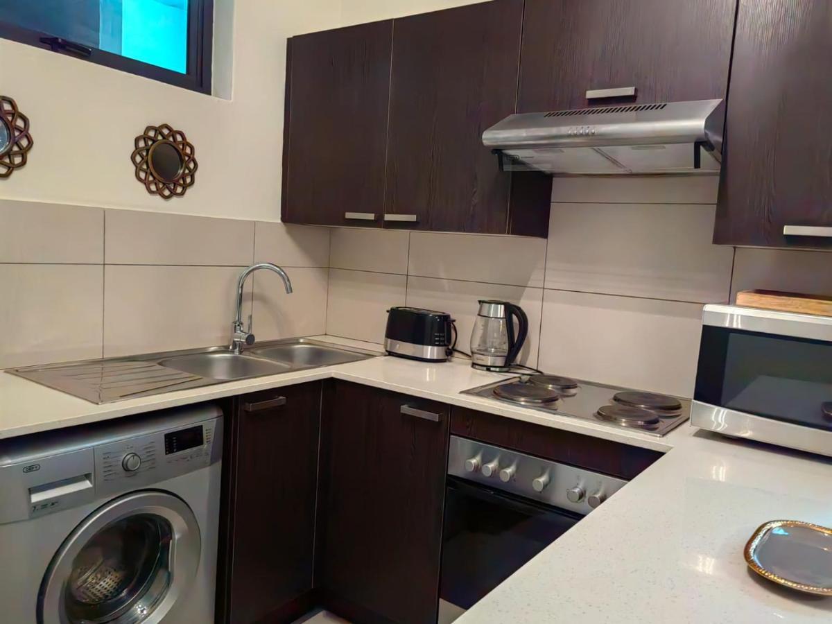 Classy And Cosy Apt - Dainfern Сандтън Екстериор снимка